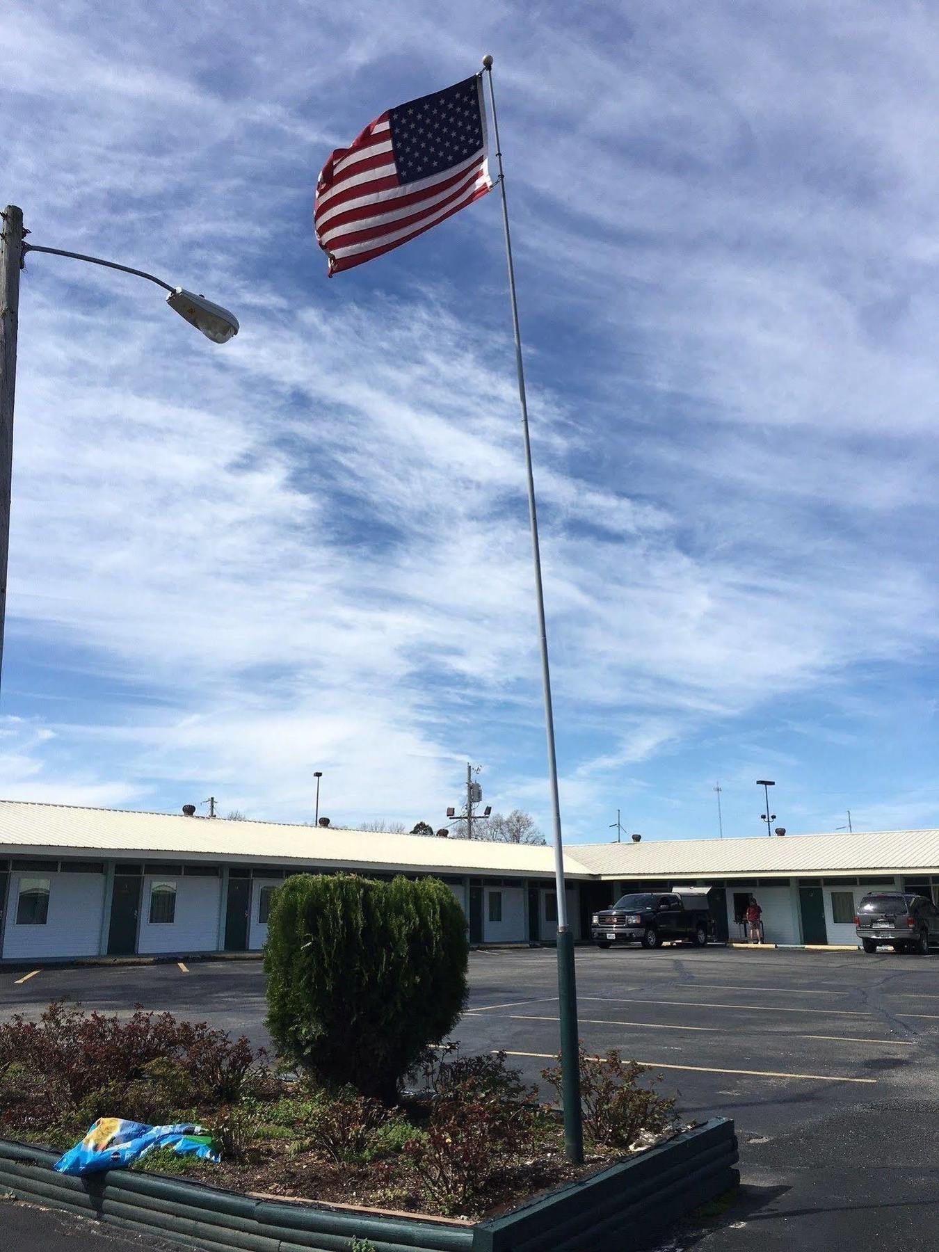 Aristocrat Motor Inn Bolivar Exterior photo